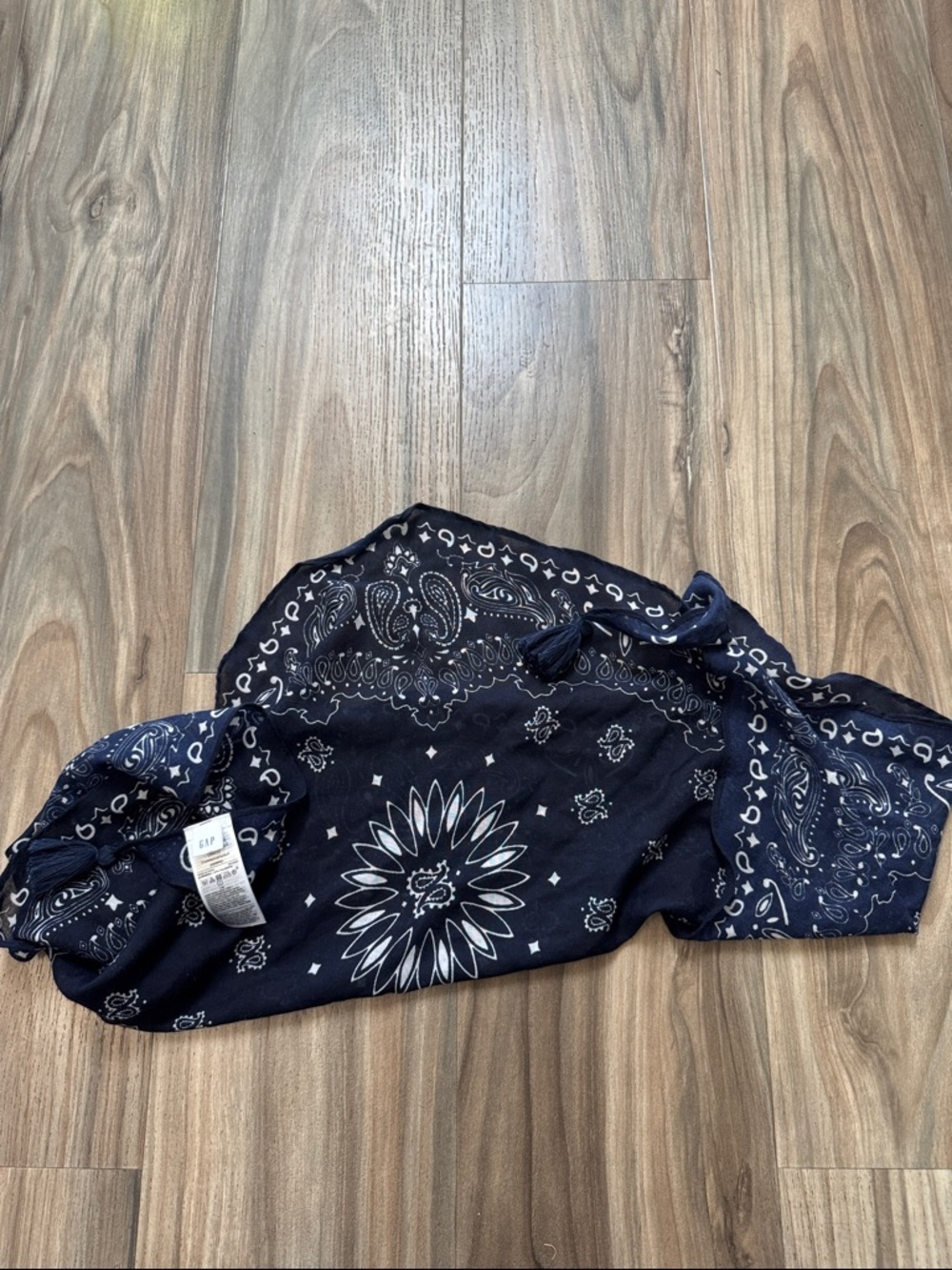 GAP Navy and White Paisley Bandana Scarf one size
